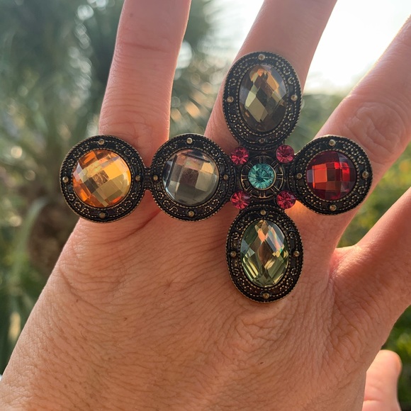 Colorful statement ring - Picture 3 of 8